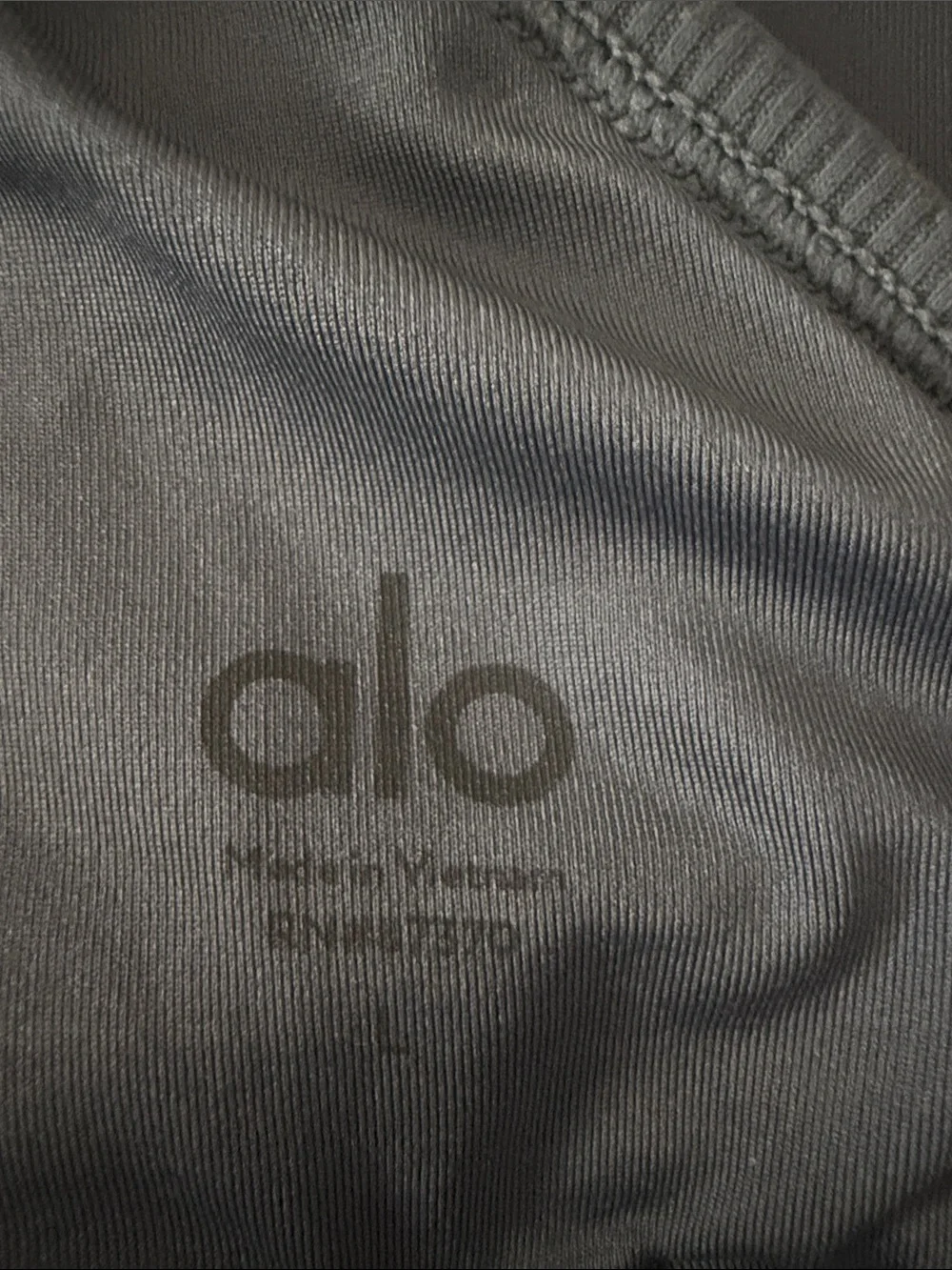 ALO Yoga Ribbed V-Neck Sports Bralette - Slate Blue